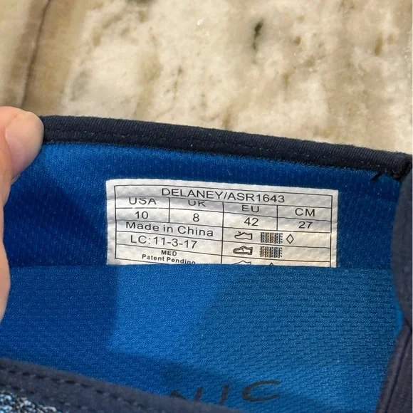 Women's VIONIC Delaney navy blue slip on orthotic sneakers- Size 10 - Picture 6 of 8